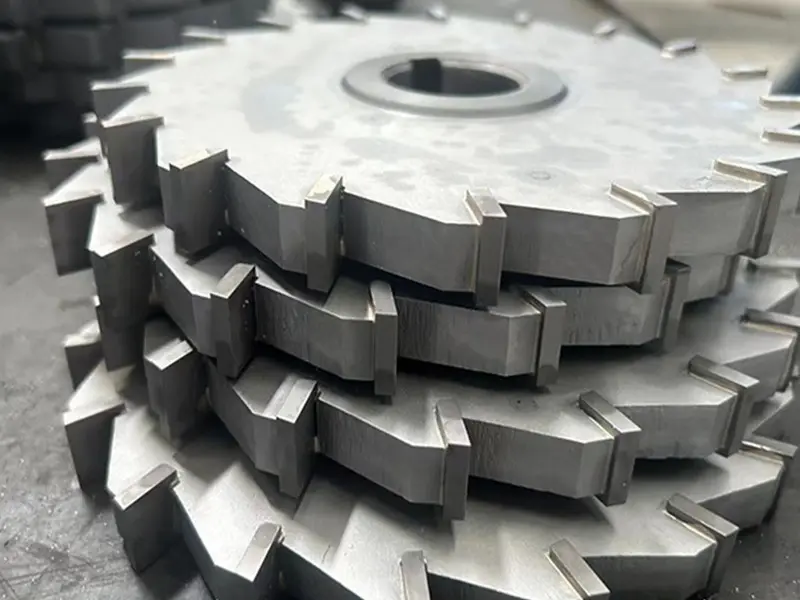 Triple-Blade (3-Flute) End Mill